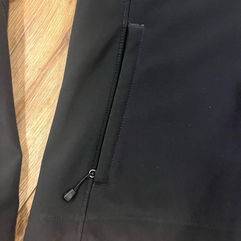 North Face waterproof jacket - Picture 2 of 7